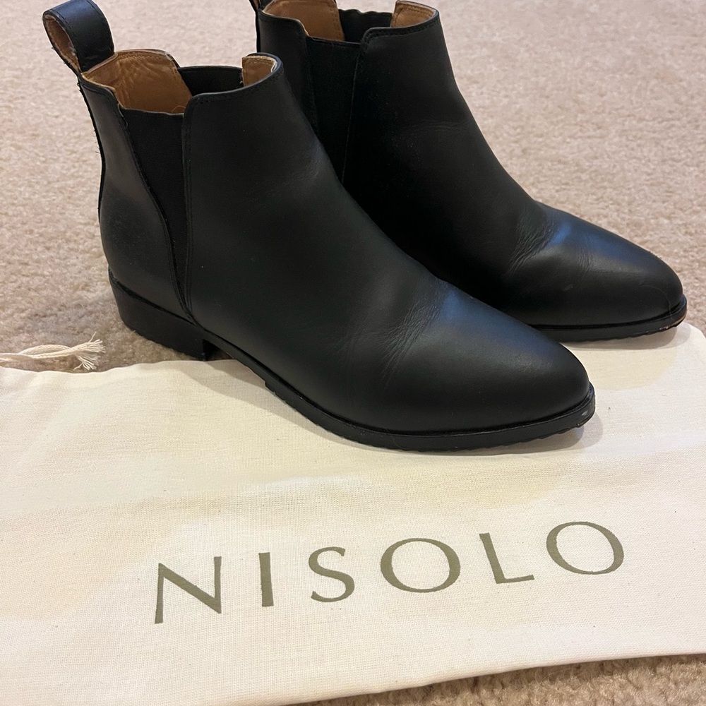 Nisolo Black Chelsea Boots